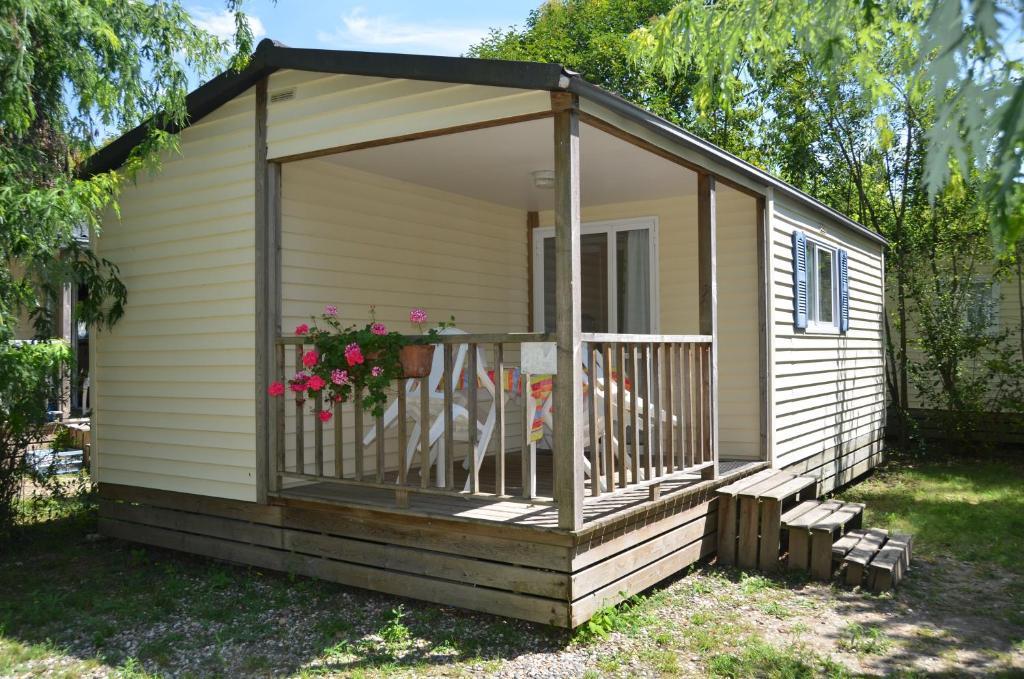 Camping Parc Du Chateau D'Allot Boé Exterior photo